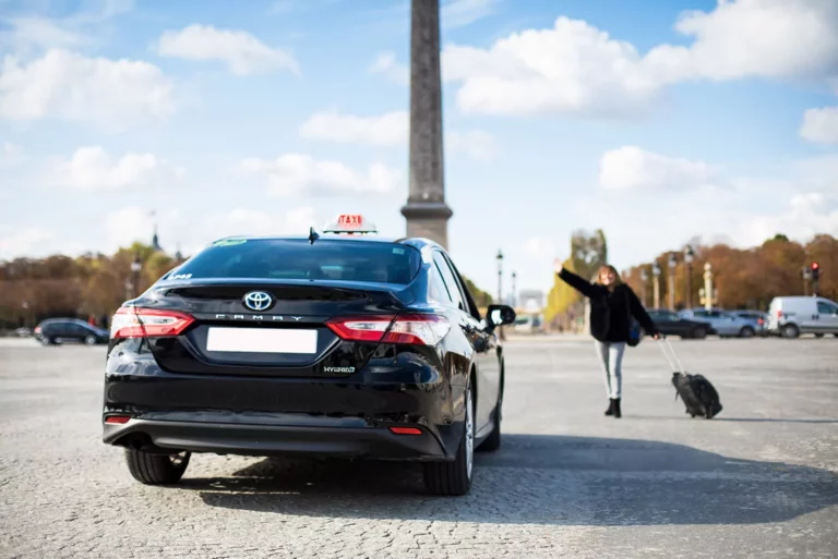 paris taxi parisien hailing