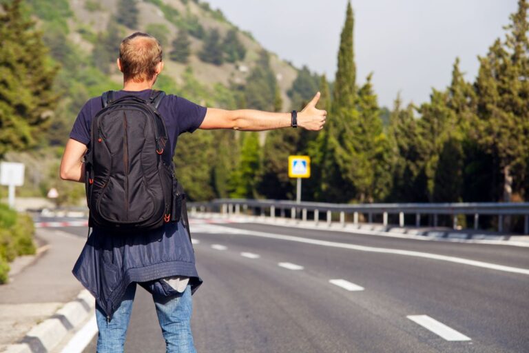 hitchhike thumbs up