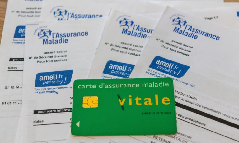 france healthcare assurance maladie carte vitale